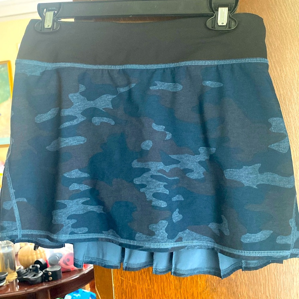 Lululemon blue/teal camo tennis skirt.. really pretty blue/green color.